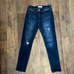 KamCan 28 skinny jean. High rise.